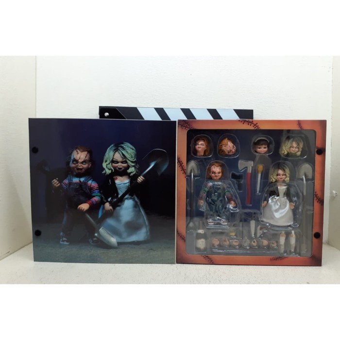 MAINAN & HOBI FIGURE NECA BRIDE OF CHUCKY ULTIMATE CHUCKY & TIFFANY WITH ACCESORIES HR1155W
