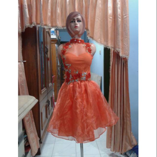 Gaun singer preloved