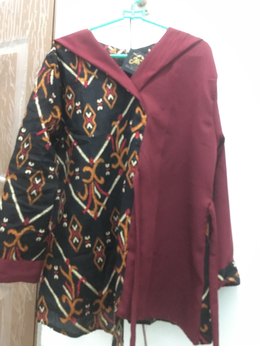 Atasan Batik Dolby Dolbi Dobby Doby Tenun Sutra Tulis Halus Katun Atbm Baron ,sarombit Atasan