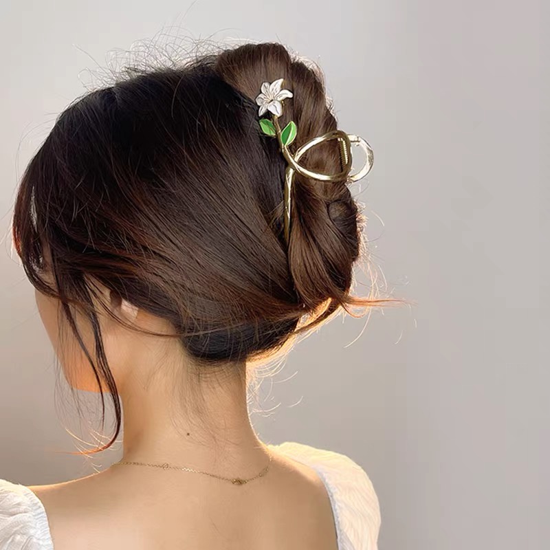 YEEZII Flower Leaf Metal Claw Hair Clip Elegant Cross Hair Accessories for Women Hairpin