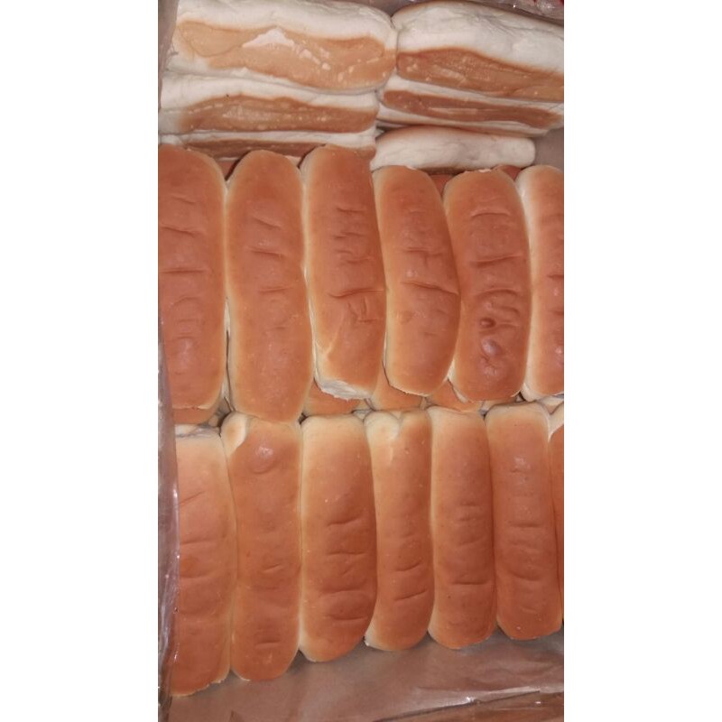 

Roti panjang polos/pandan 30-50butir