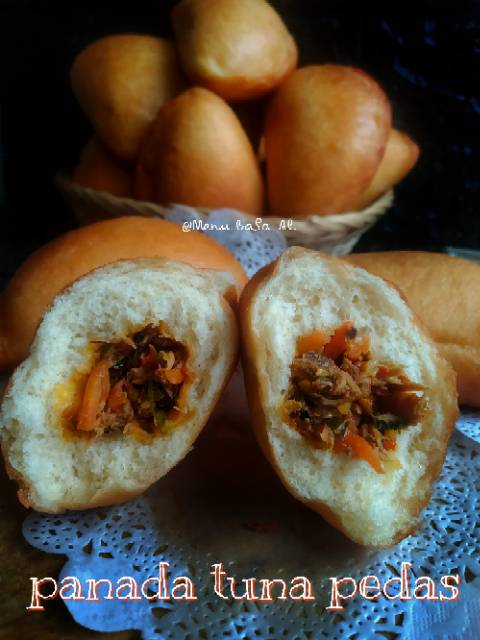 

PANADA ISI TUNA PEDAS/KHAS MANADO