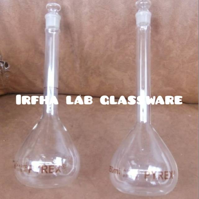 Labu ukur 250ml PYREX