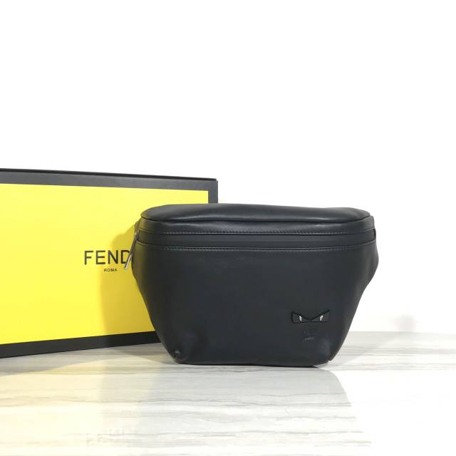 Fendi waist bag warna black kualitas premium miror