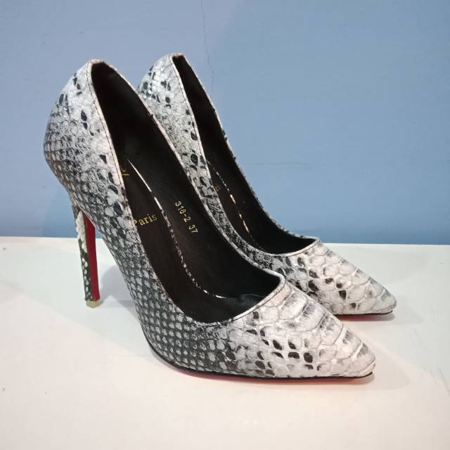 SALE LOUBOUTIN SHOES WHITE