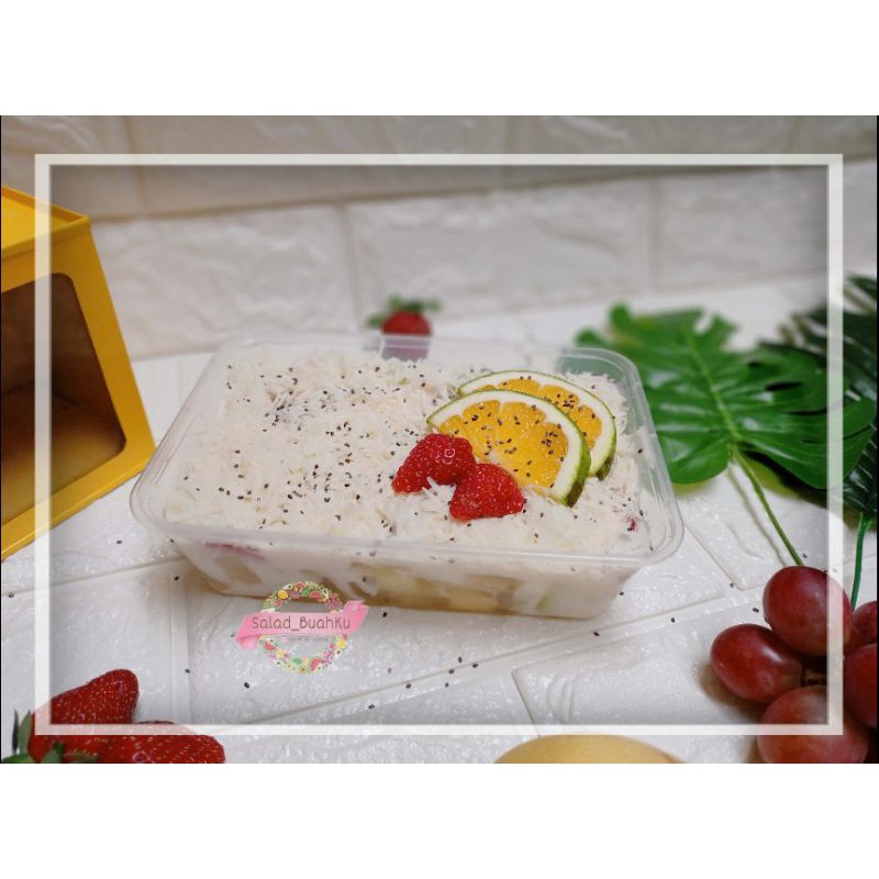 

Salad Buah Belfizh dengan mayo creamy and sour