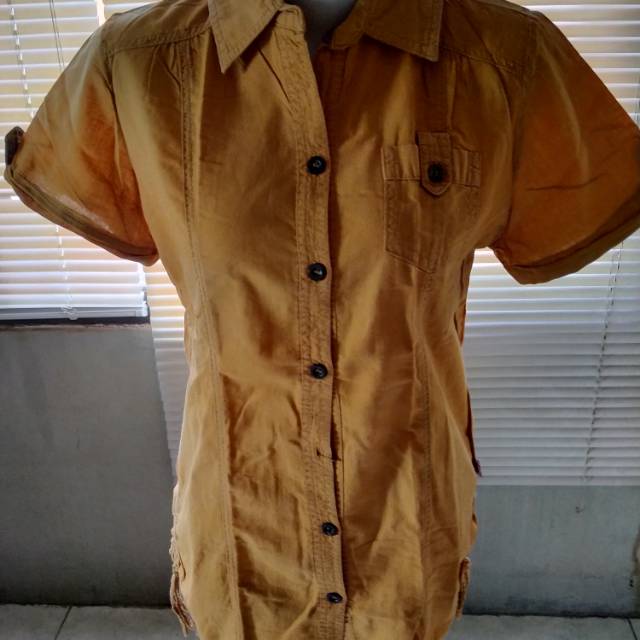 Kemeja Mustard