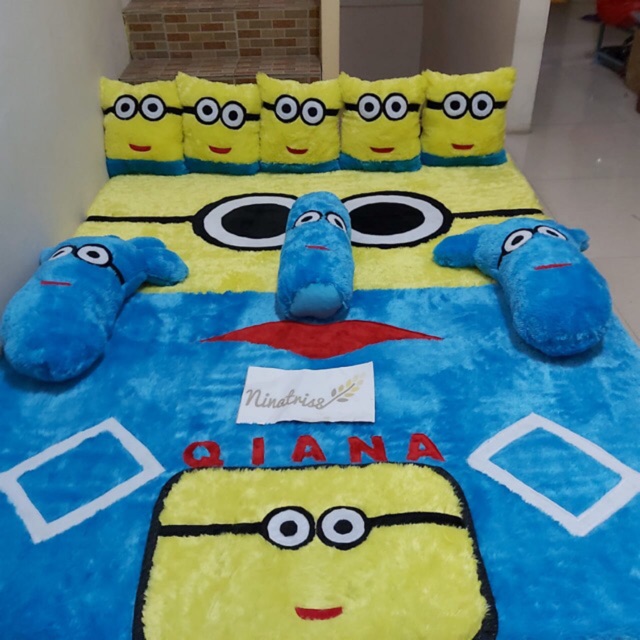 Karpet karakter bulu rasfur murah INOAC 5cm uk 150x200 motif Minion