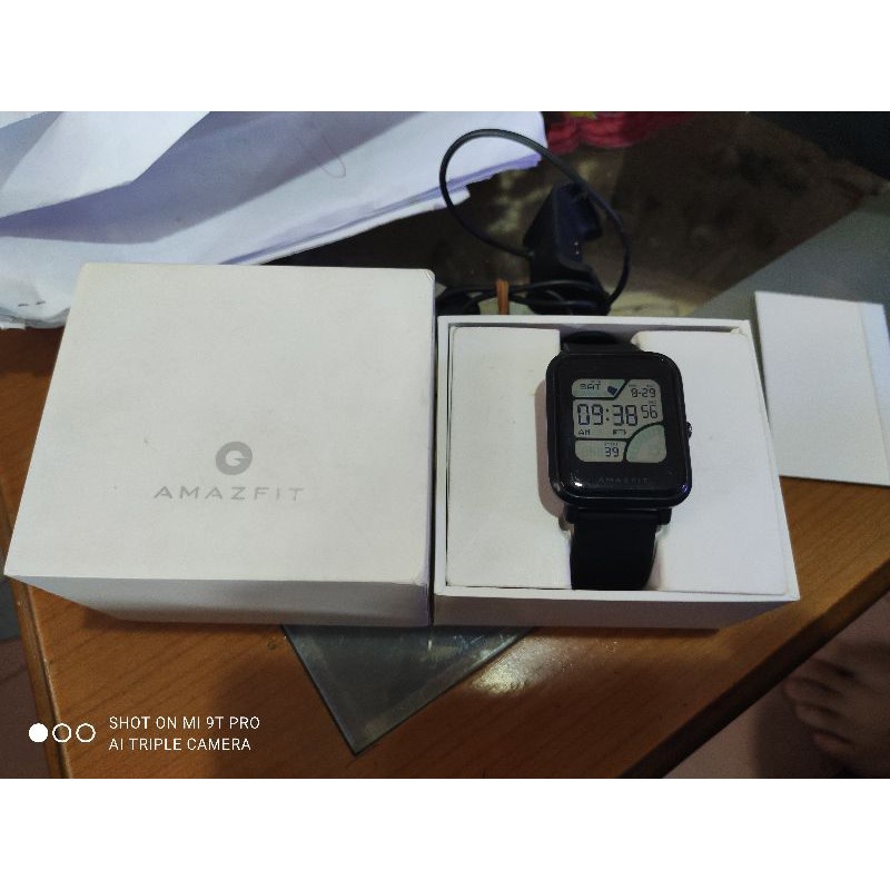 Smartwatch Xiaomi Amazfit Bip GPS bkn Lite Fullset Mulus