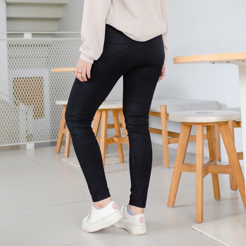 LEGGING BASIC BAHAN SUPER LEMBUT DAN NYAMAN (PO MAX 3 HARI)