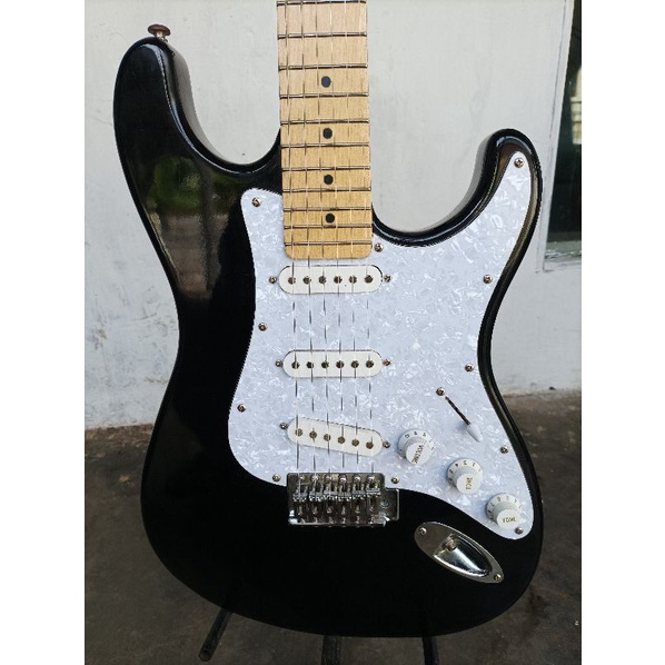 gitar fender stratocaster custom premium