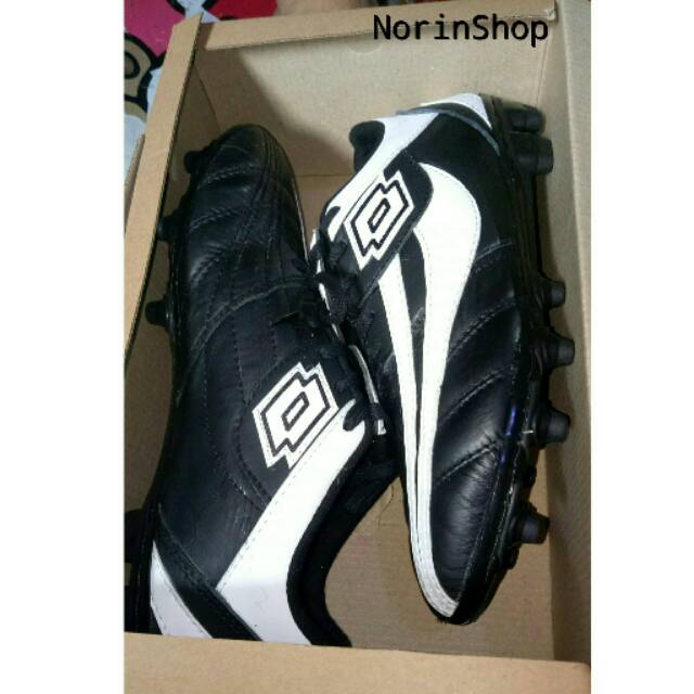 Sepatu Bola Lotto 100% Kulit Asli