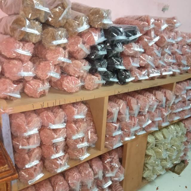 

PROMO BELI 3 RENGGINANG MENTAH GRATIS 1BUNGKUS BARANANG/RENGGINING