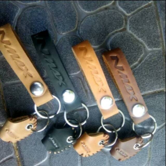 Gantungan kunci nmax kulit embos nmax aksesoris motor Nmax