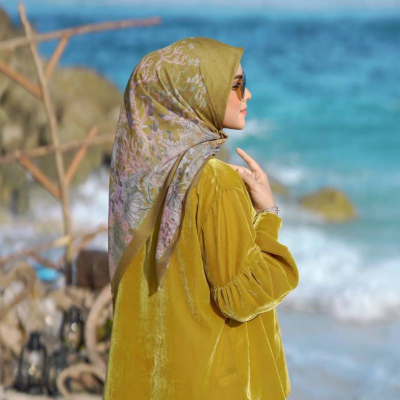 preloved buttonscarves mermaid mustard