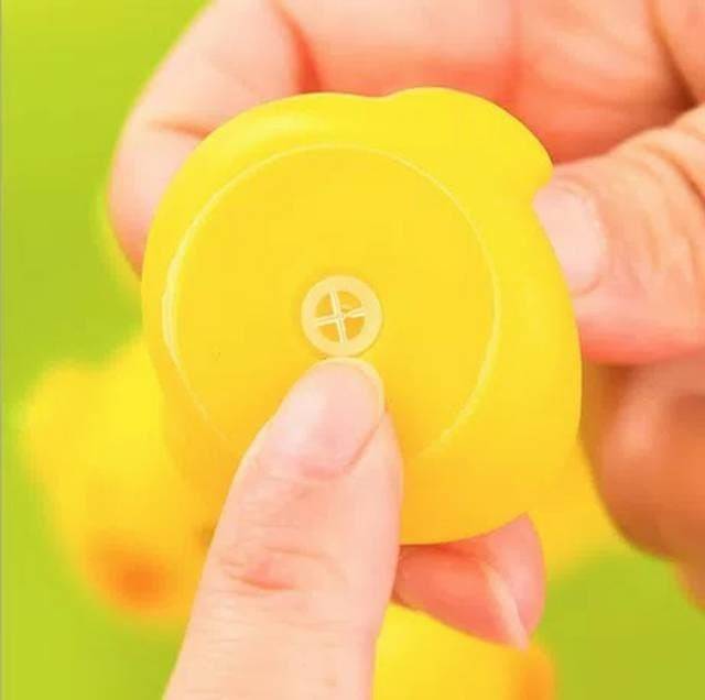 Mainan bebek mandi / mainan mandi bayi