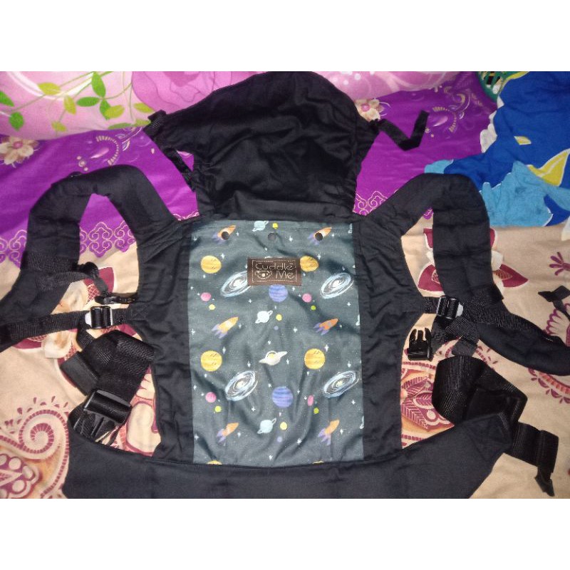 PRELOVED lite carrier cuddle me