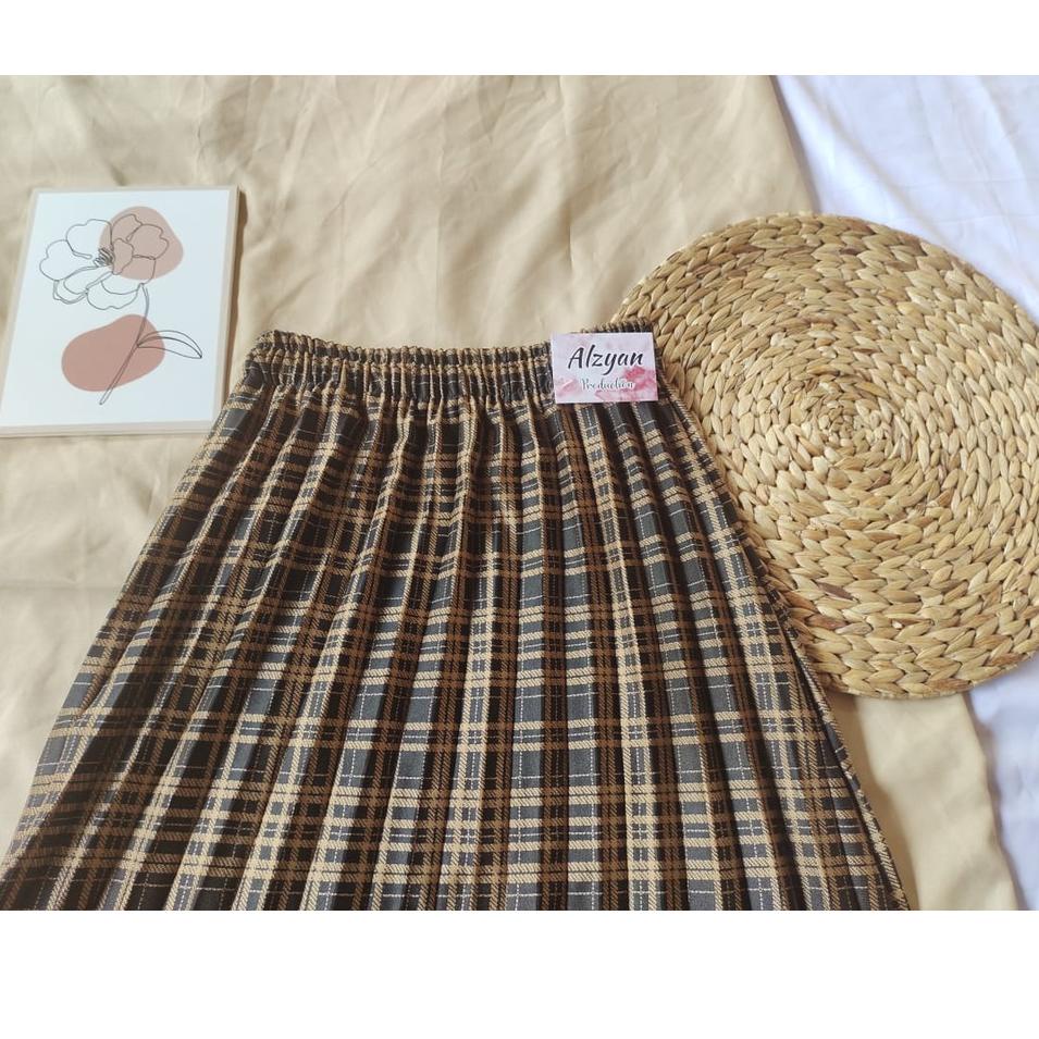 Real Promotion--ROK PLISKET TERBARU TARTAN KOTAK PREMIUM PANJANG SEMI WOL KOREAN STYLE