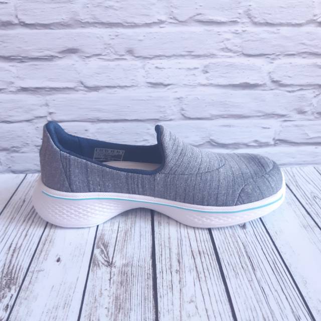 Skechers Go walk slip On (girls)