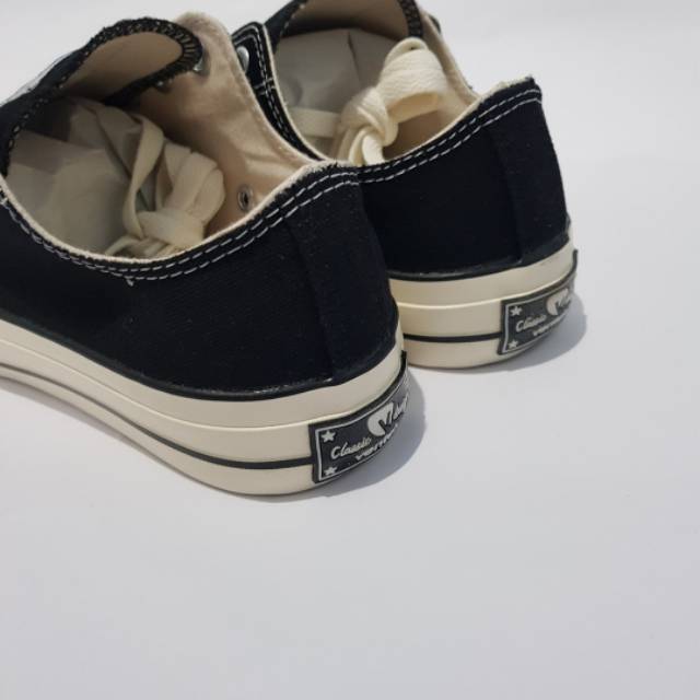 SEPATU VENTELA BLACK NATURAL LOW