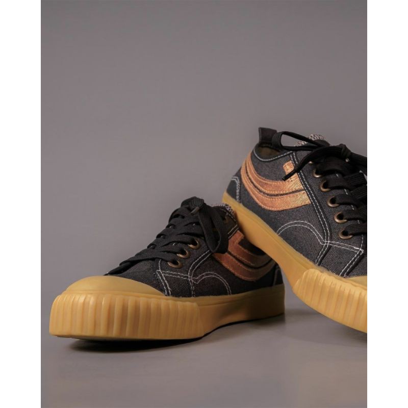 SEPATU JOHNSON GALAXI Z BLACK JEANS LOW ORIGINAL JOHNSON GALAXI PRO Z BLACK DENIM LOW