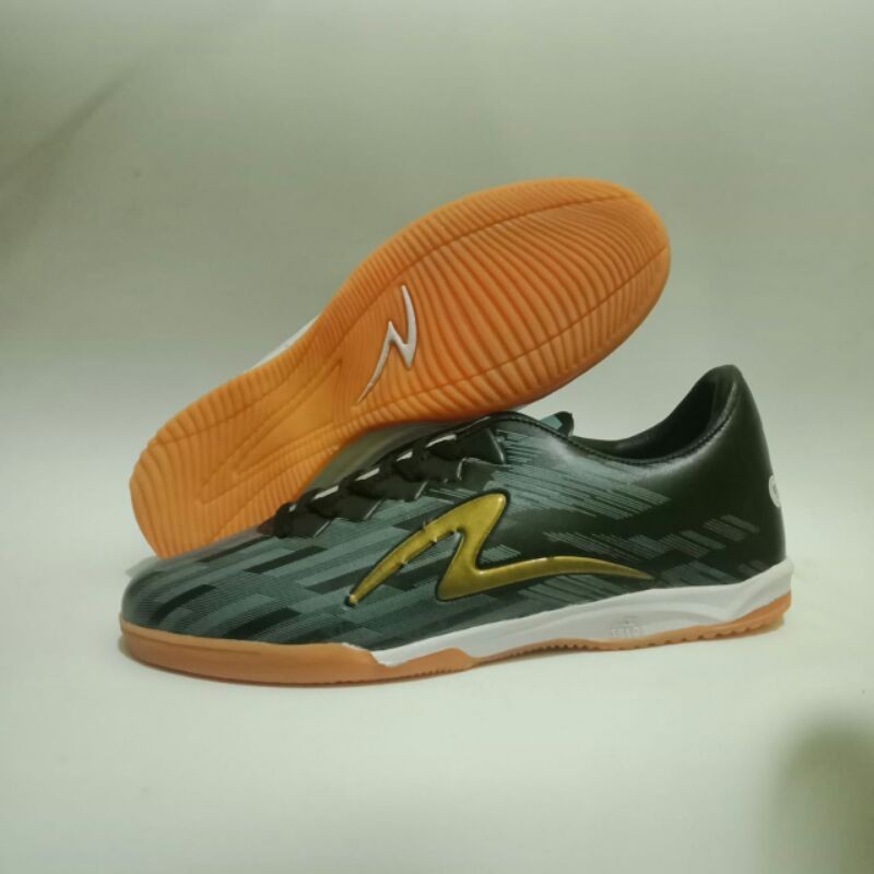 

sepatufutsalspecs