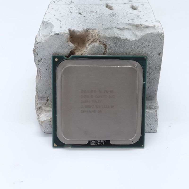 Paketan Core 2 Duo E8400 PLUS Ram 4GB DDR2 2x2GB Normal