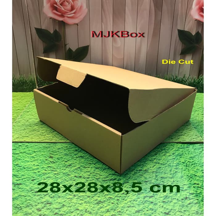 

SALE Kotak Kardus Karton Uk. 28x28x8,5 cm.....Die Cut minimal beli 20 pcs