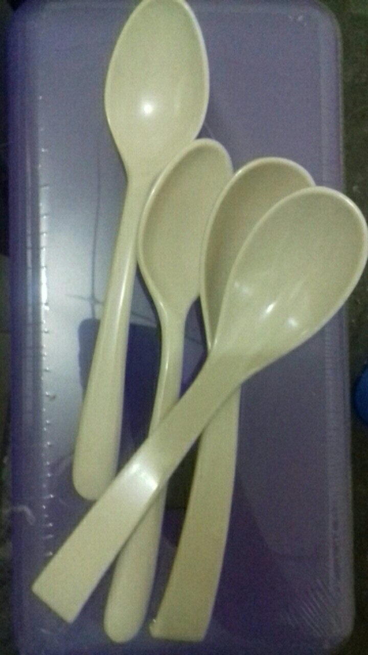 Onyx Kotak Tisu Tertutup Frosty As