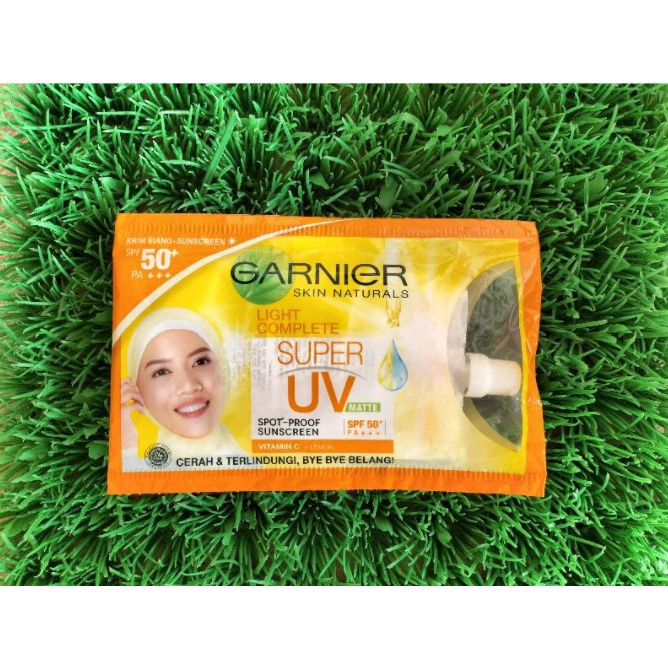 Garnier Super UV Spot proof Sunscreen SPF 50+ PA+++ Skin Care 15 / 30 ml Matte Ndk78