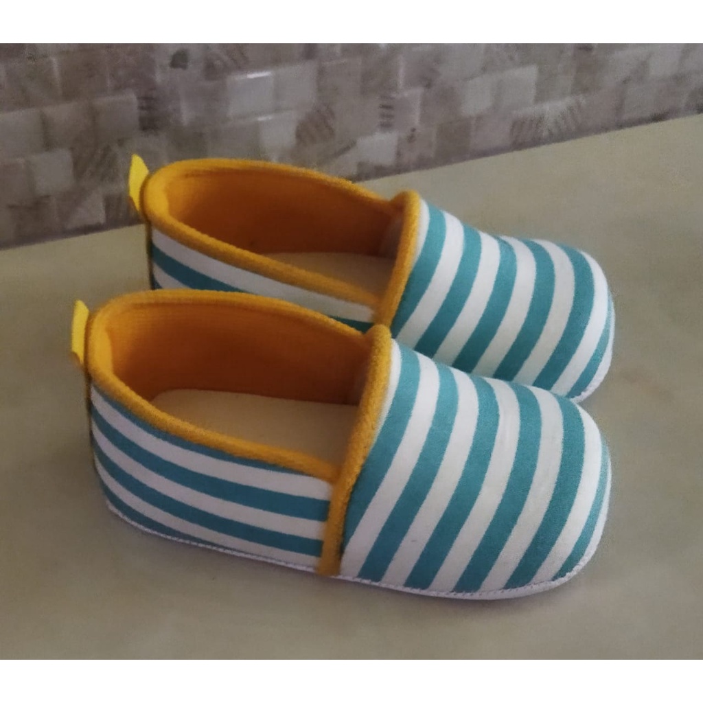 SEPATU BAYI SLIP ON ANAK LAKI-LAKI/PEREMPUAN MOTIF SALUR 0-12 BULAN