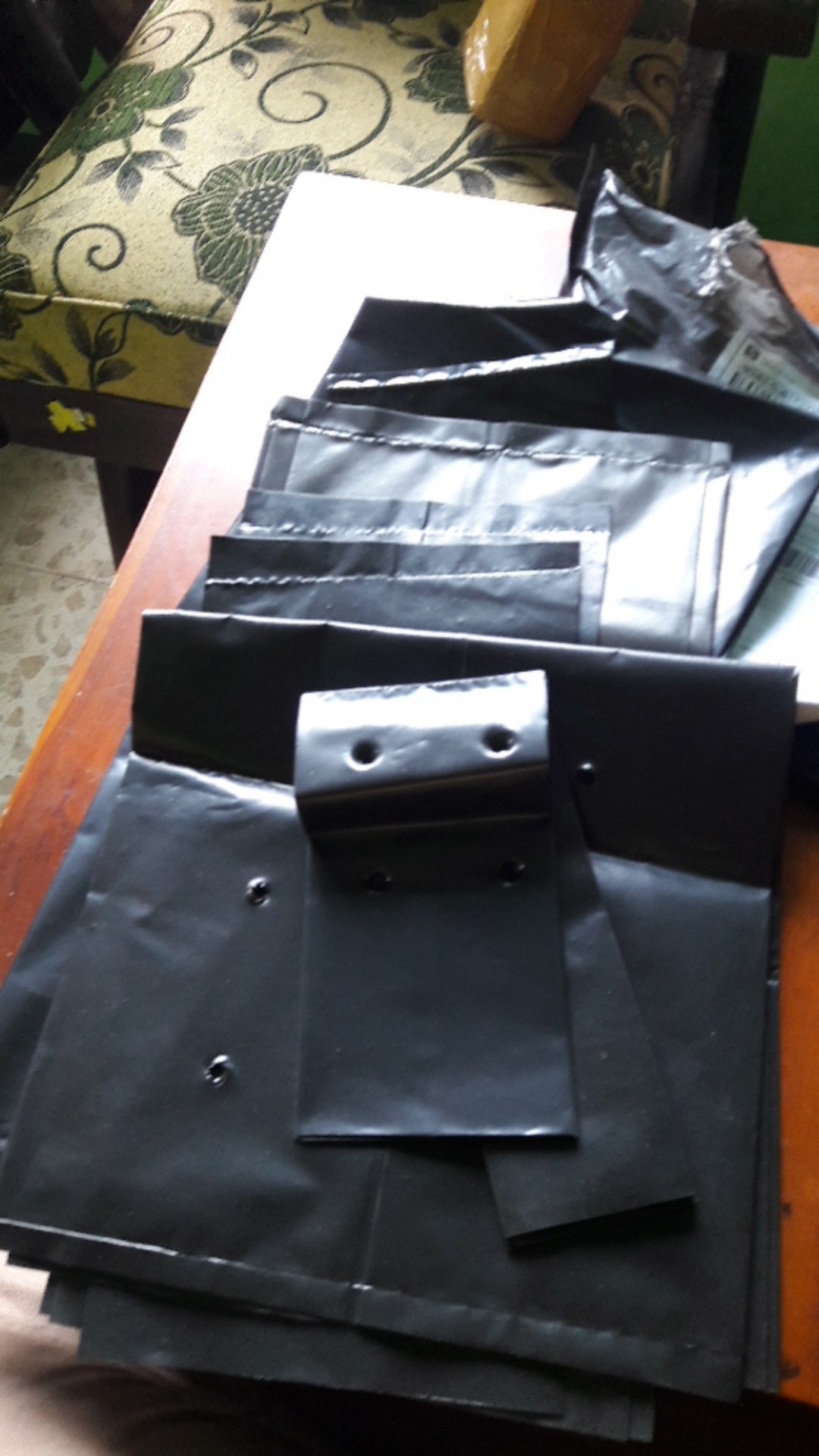 Polybag Polibek Polybeg 40x40 Cm Per Lembar