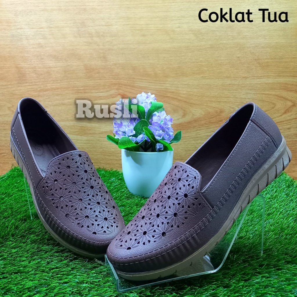 (COD) Sepatu Slip On Wanita Karet Lembut ATT SLN 495