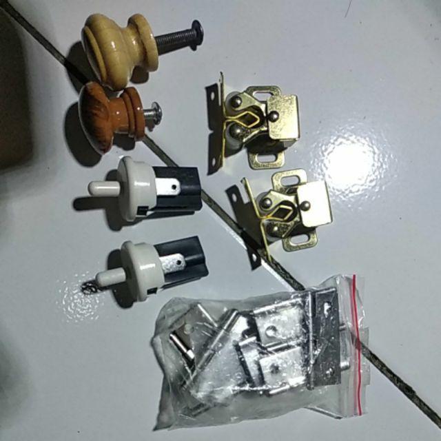 Tarikan Laci Handle Pintu Lemari Cabinet Kitchen Set Bahan Plastik Motif Kayu Handel Plastics Knob