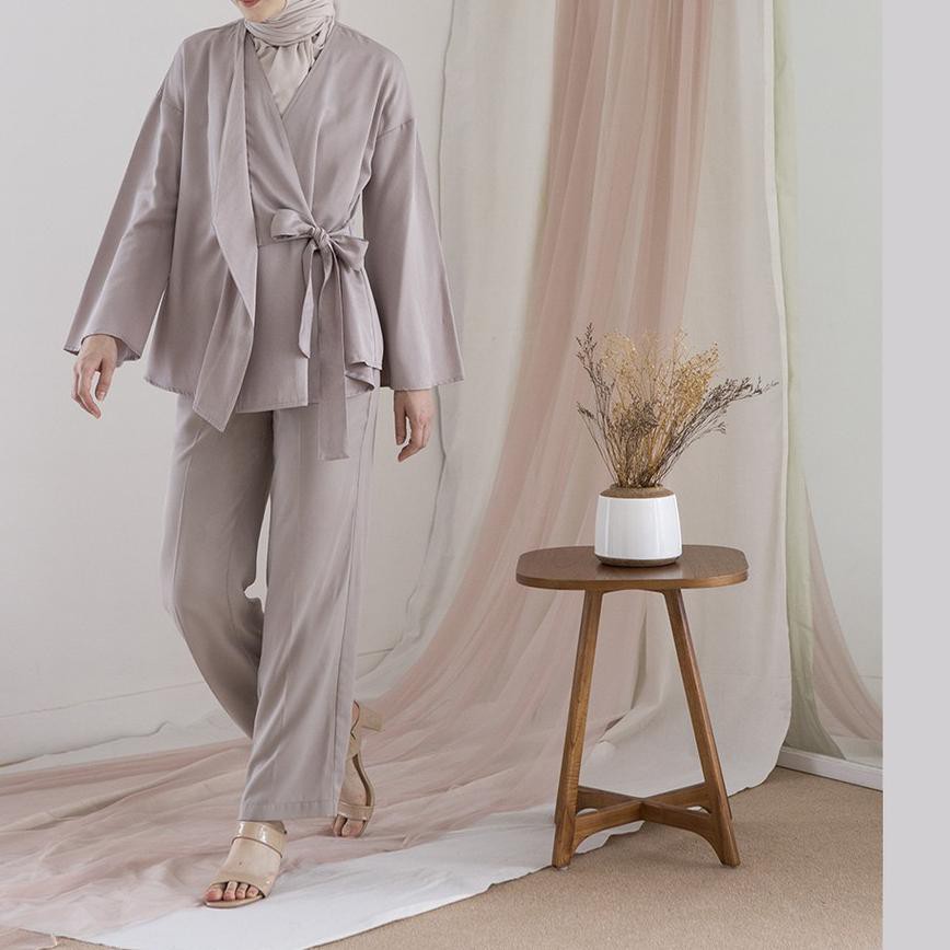 

■■■ Aska Label - Light Grey Binar