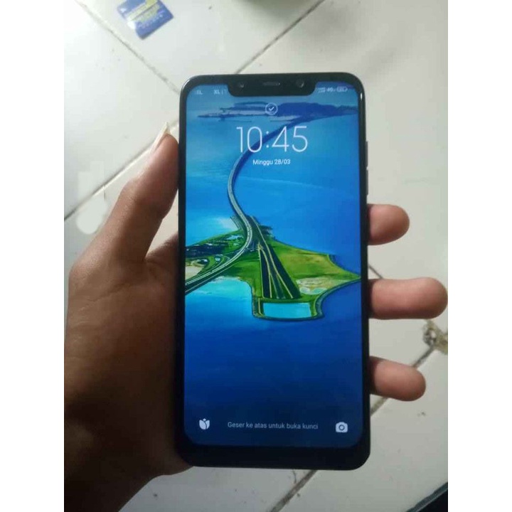 XIAOMI POCOPHONE F1 TAM Ram 6/128 - Second