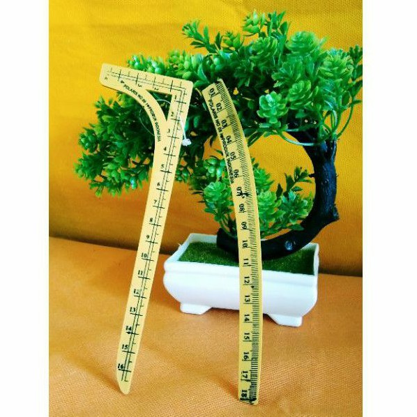 Penggaris Pola Mini / Penggaris Pola Baju / Penggaris Pola Baju Kecil di Buku