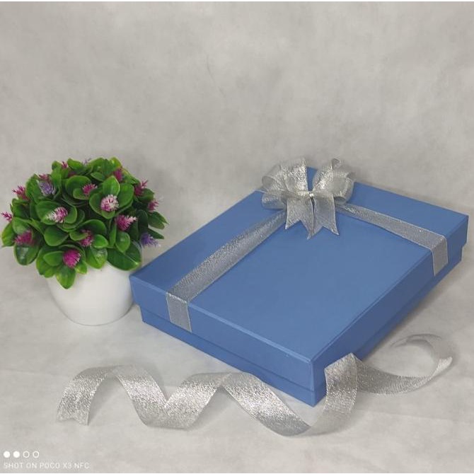 

[COD] Hardbox / Kotak Kado Biru Polos+Pita P.25 X L.20 X T.5 [COD]