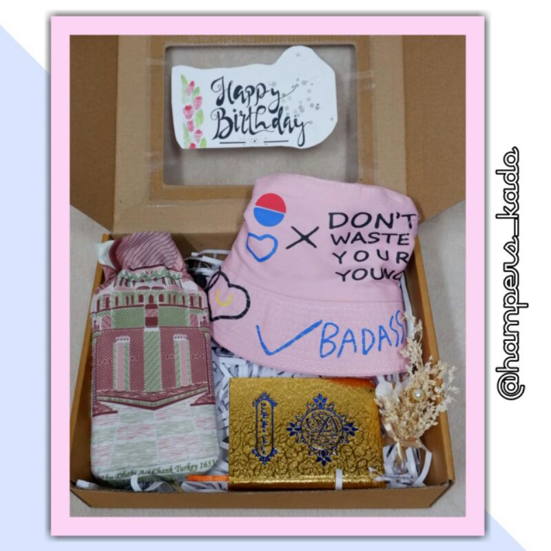 

Hampers Kado / Hampers Gift / Hampers Traveller / Hampers Nikahan / Hampers Fashion