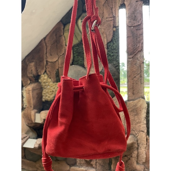 preloved sling bag serut BERSHKA