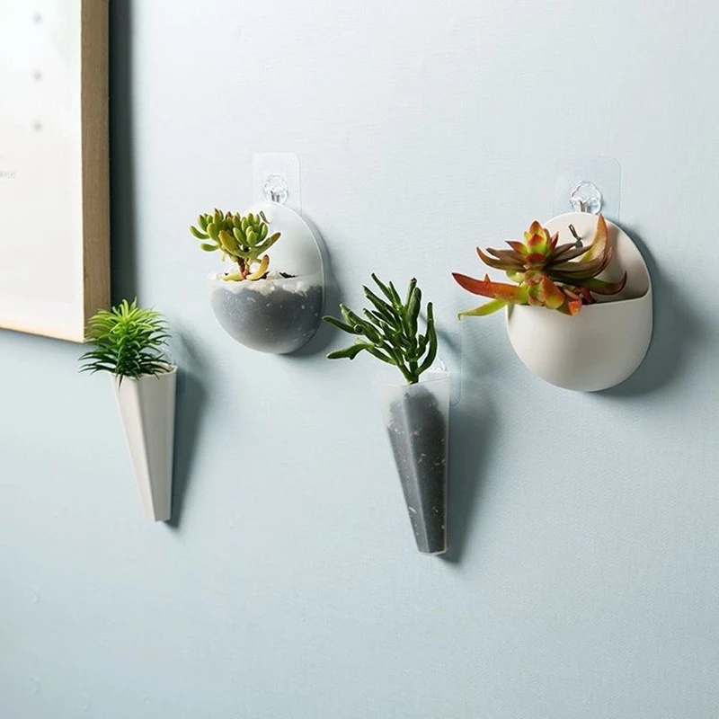 [Hanging Plastic Bottle Vase] [Small Wall-mounted Decorative Succulent Plant Flower Vase for Living Room, Home, Office, Centerpiece, Table Desktop and Wedding Decor]