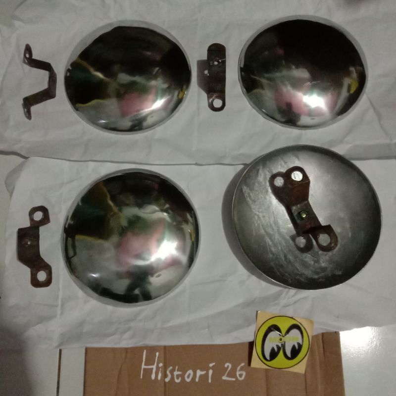 Dop moon velg kaleng R15 pcd 4x100 diamter 22cm plus Briket PNP Tinggal pasang Aja (4pcs)