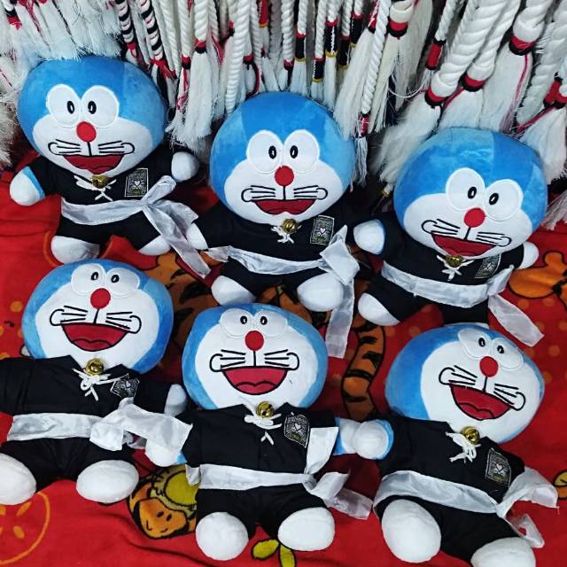 Boneka Doraemon psht