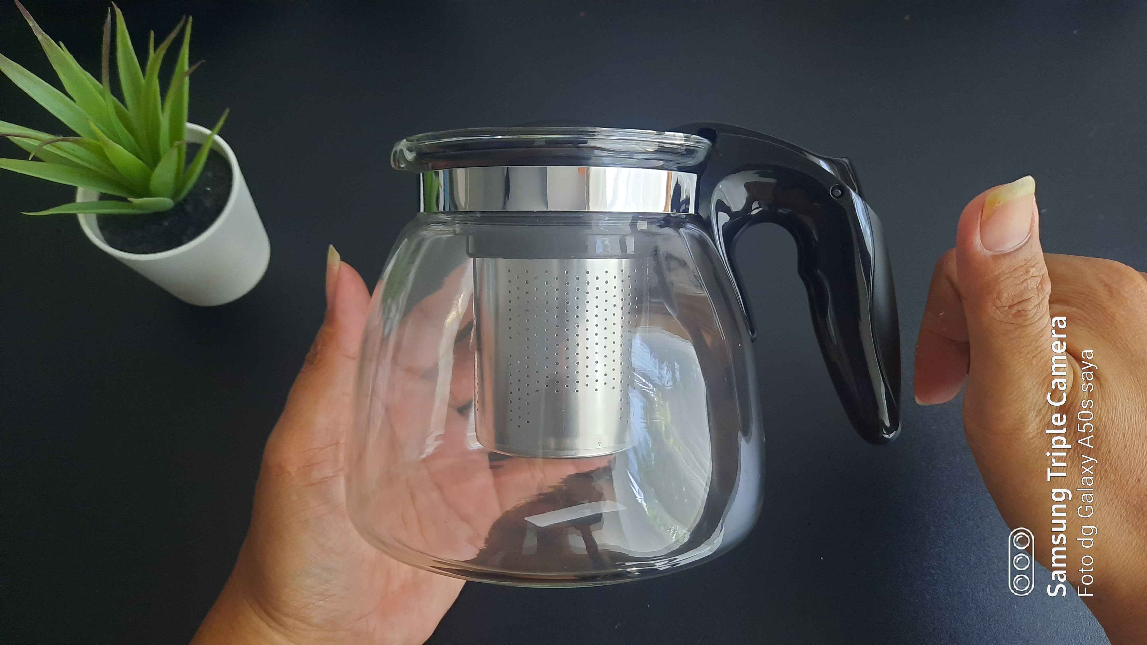Miniso Official Teko Kaca/tempat Teh Teapot 900 Ml