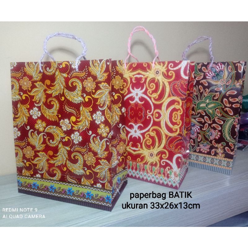 

tas tali batik glossy/paper bag/paperbag/tas kertas/tas kado/tas tenteng/ukuran 33x26x13cm