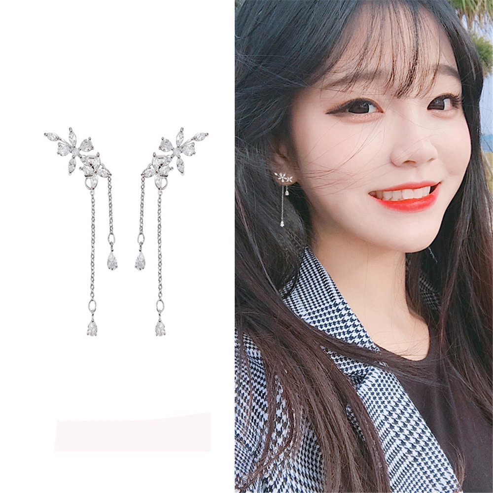 1 Pasang Anting Rumbai Panjang Bentuk Bunga Bahan Zirkon Gaya China Retro Untuk Wanita
