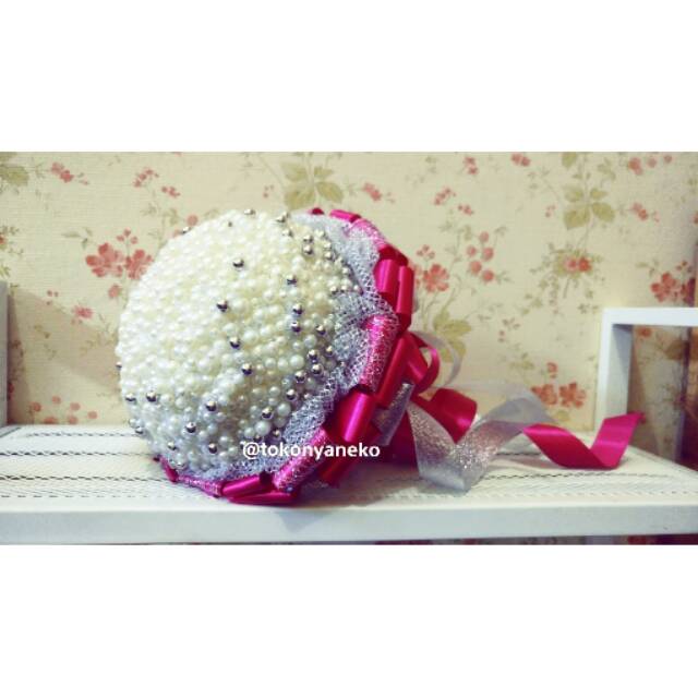 

Pearl bouquet