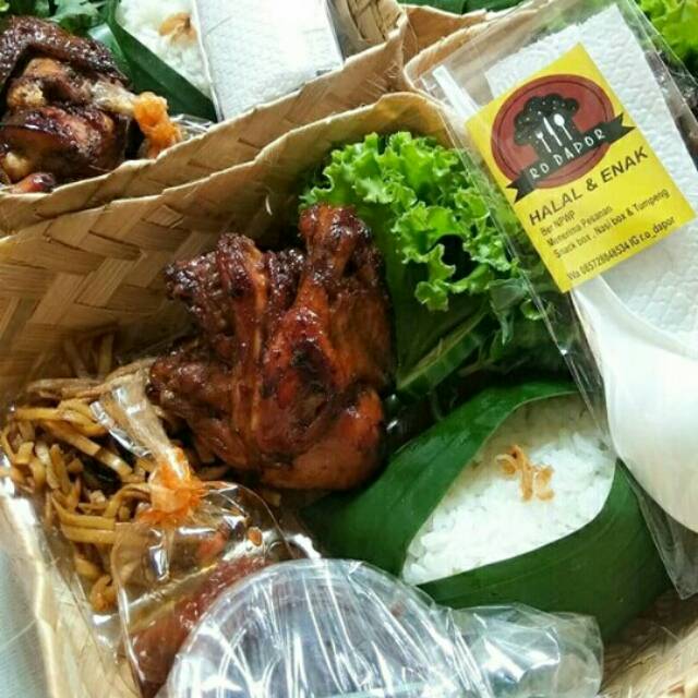 

NASI BESEK SOLO PAKET 20BOX ISI AYAM BAKAR KOMPLIT KHUSUS AREA SOLO