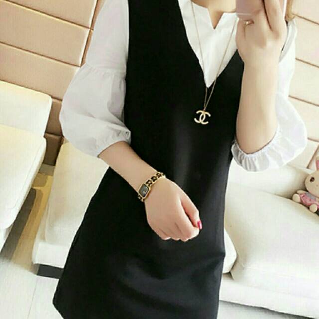 vr set whitney lindsay