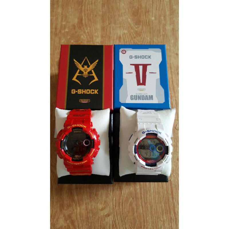 G SHOCK GUNDAM COUPLE